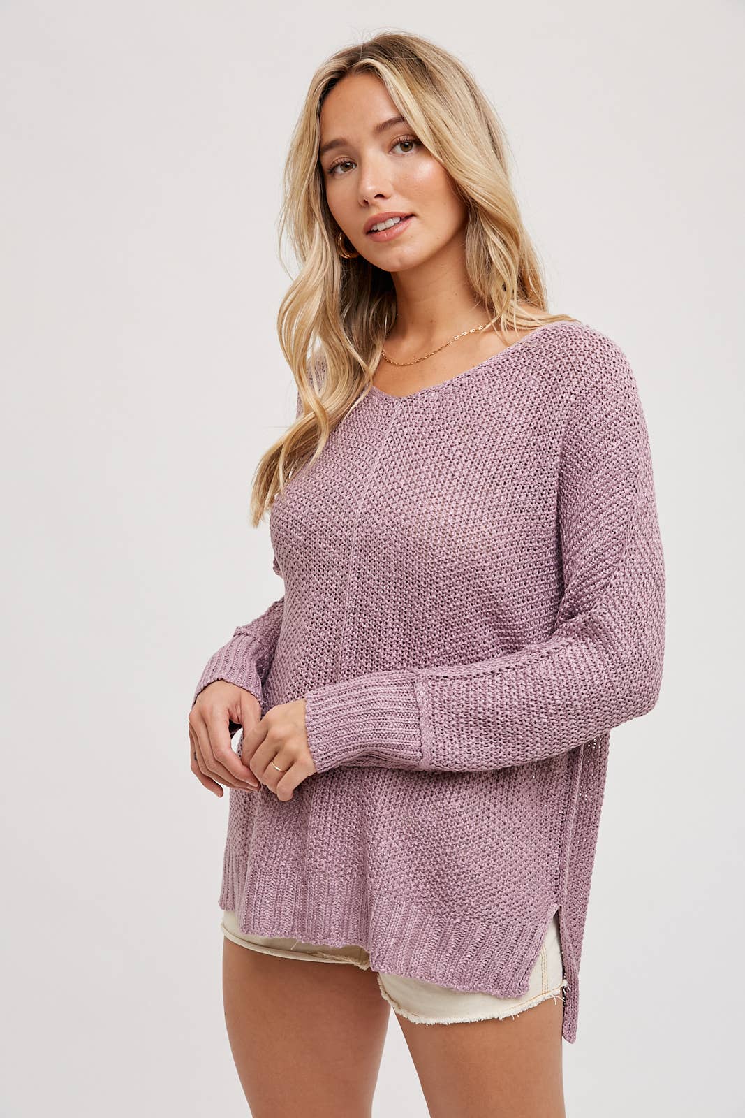 REVERSE SEAM LOOSE FIT SWEATER